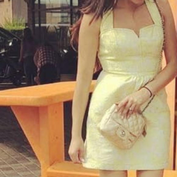 Short dress - Picture 8 of 8